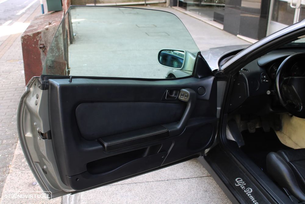 Alfa Romeo GTV 2.0 V6 TB - 19