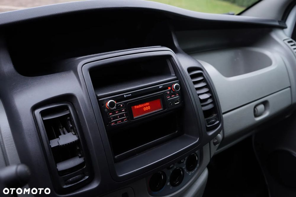 Opel Vivaro - 23