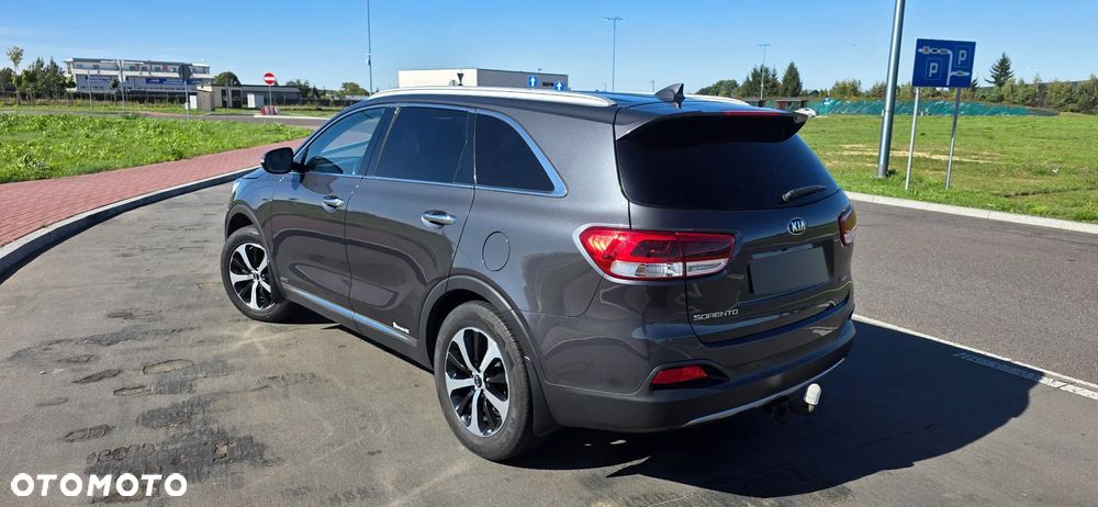 Kia Sorento - 4