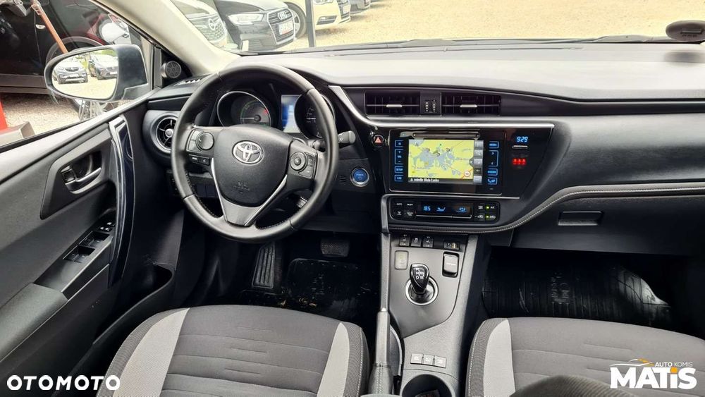 Toyota Auris - 28