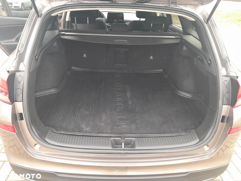 Hyundai i30 1.5 DPI Smart - 17