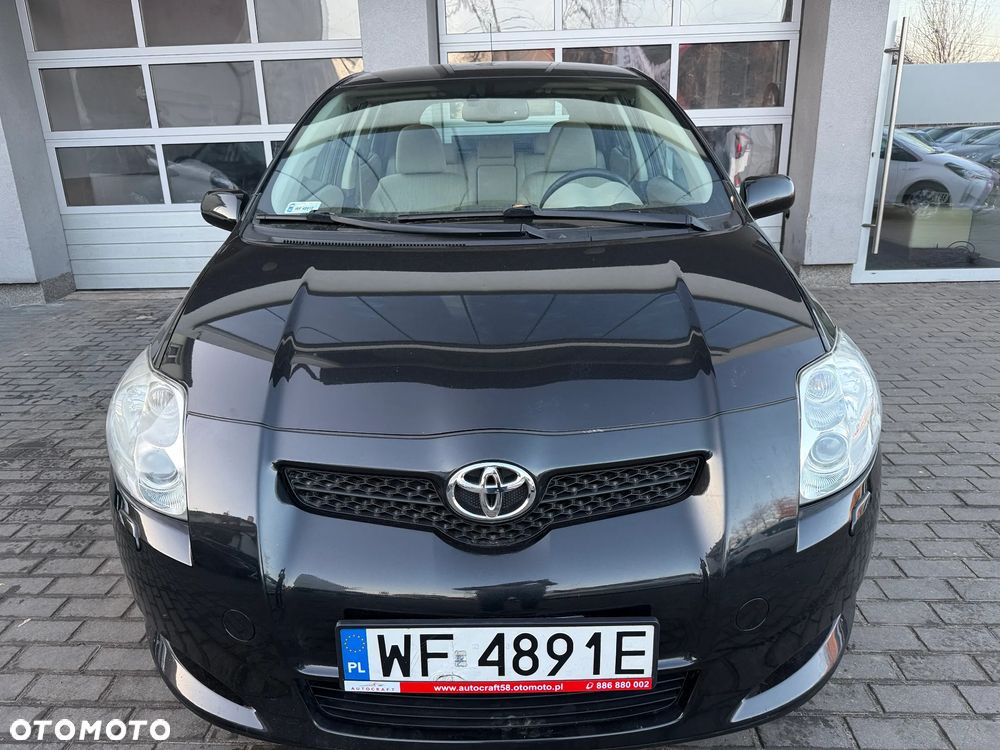 Toyota Auris 1.8 Premium - 2