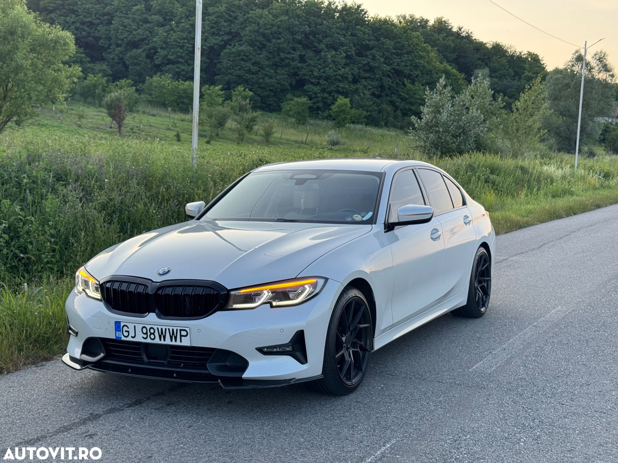BMW Seria 3 320i GT Aut. Sport Line - 1