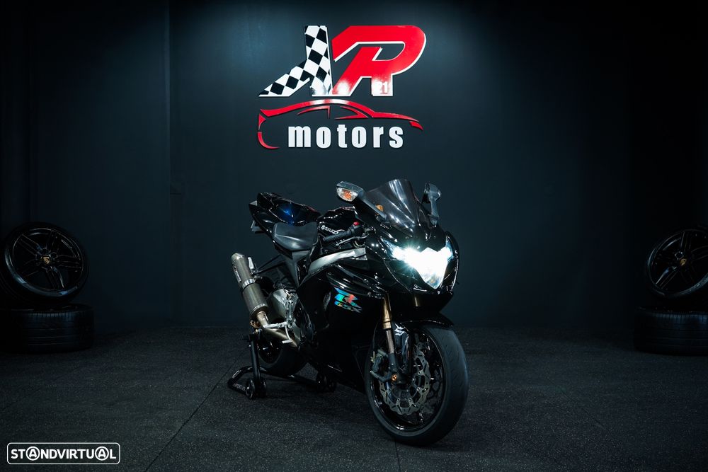 Suzuki GSX-R L0 - 1