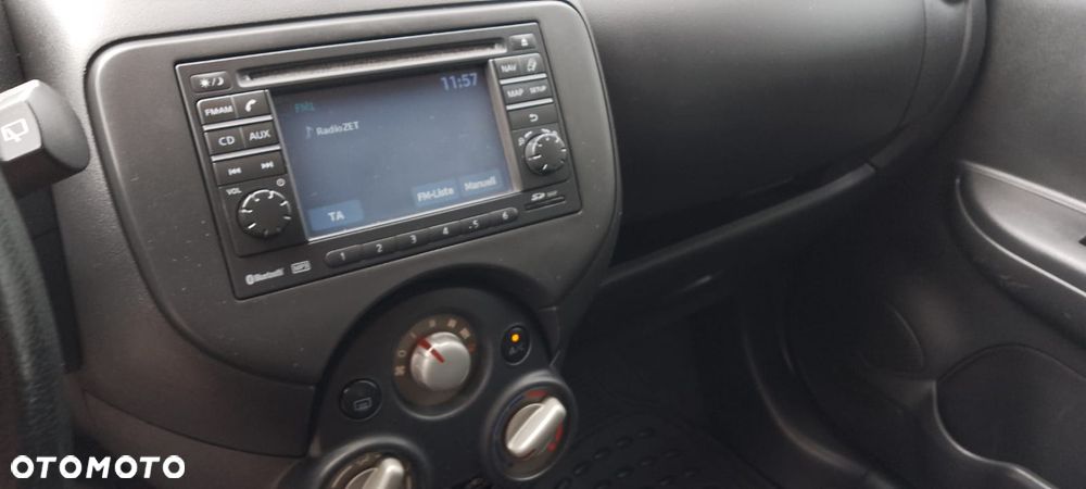 Nissan Micra 1.2 Bild der Frau - 9