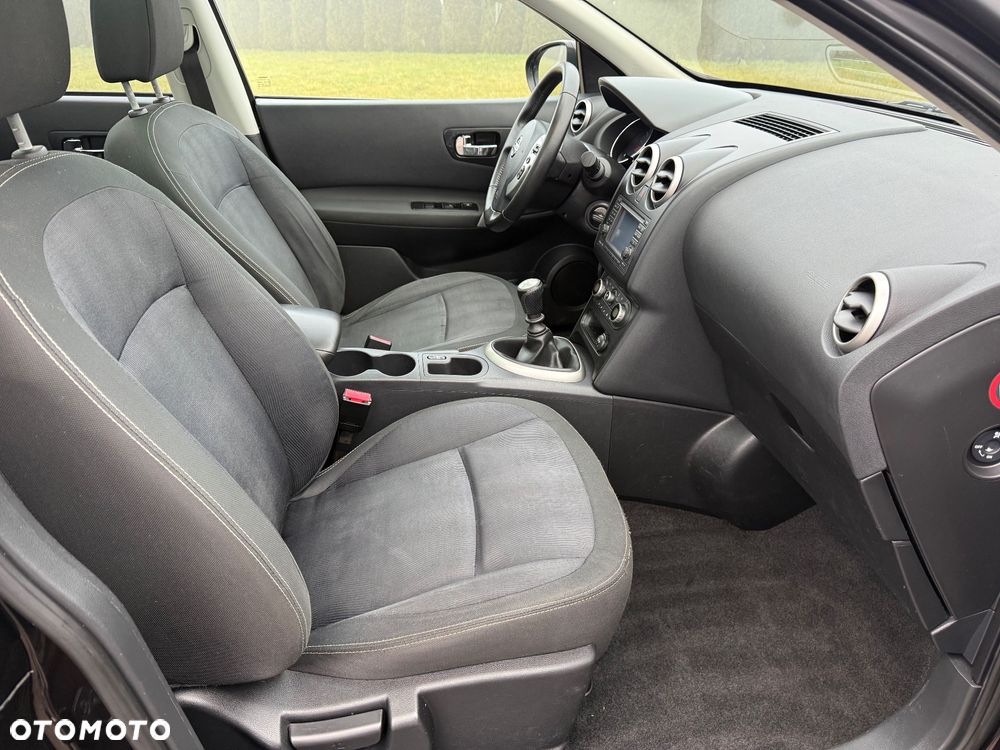 Nissan Qashqai+2 - 32