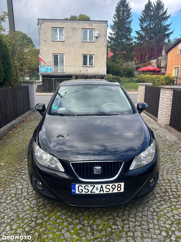 Seat Ibiza 2011 photo 2