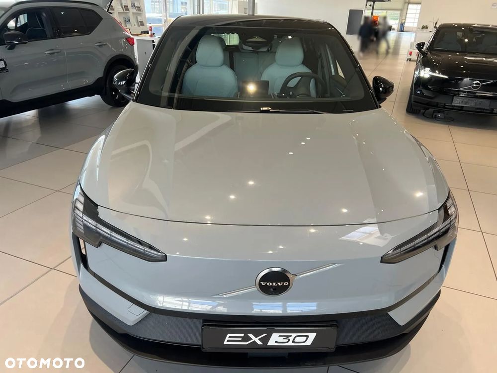Volvo EX30 Twin Motor Performance AWD Ultra - 13