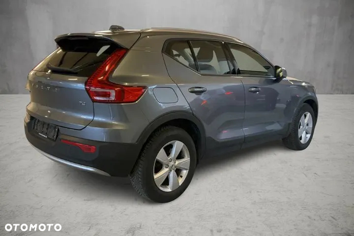 Volvo XC 40 T4 Momentum - 4