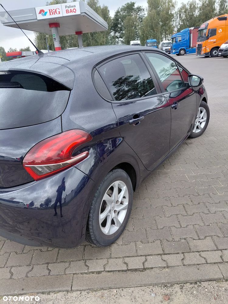 Peugeot 208 Blue-HDi 100 Stop&Start Active - 10