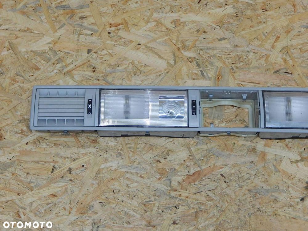 vw t5 multivan kratka nawiewu podsufitki mocowanie lampka listwa - 2