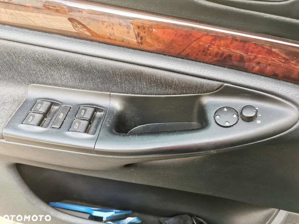 Audi A4 Limousine 2.4 Quattro - 29