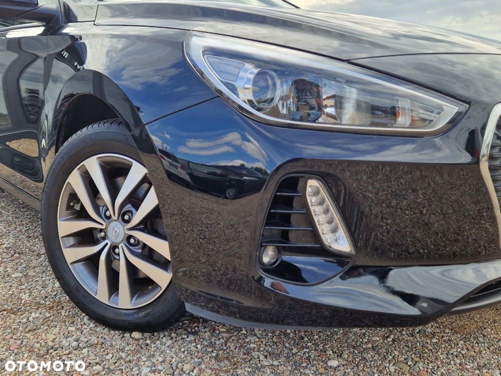Hyundai i30 i30cw 1.6 CRDi Automatik Style - 27