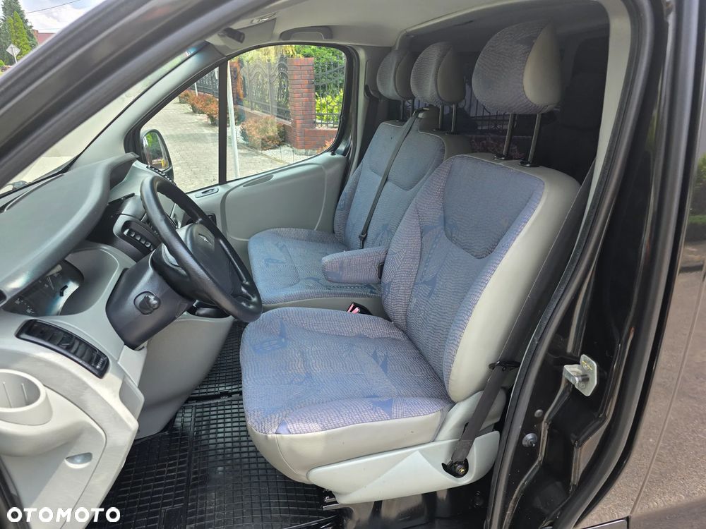 Renault Trafic - 15