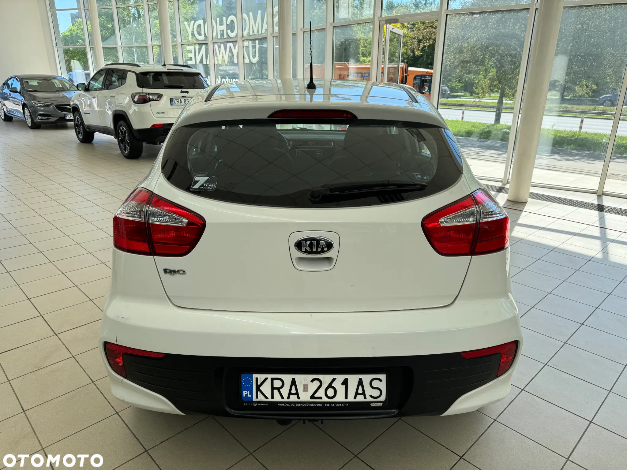 Kia Rio 1.2 Attract - 11