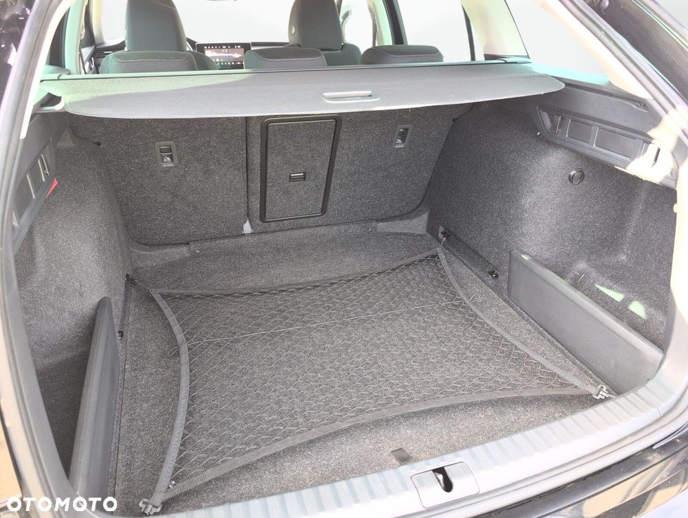 Skoda Octavia 1.5 TSI mHEV Selection DSG - 10