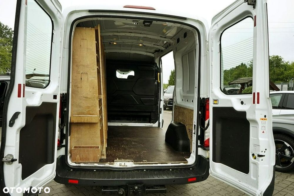 Ford Transit - 26