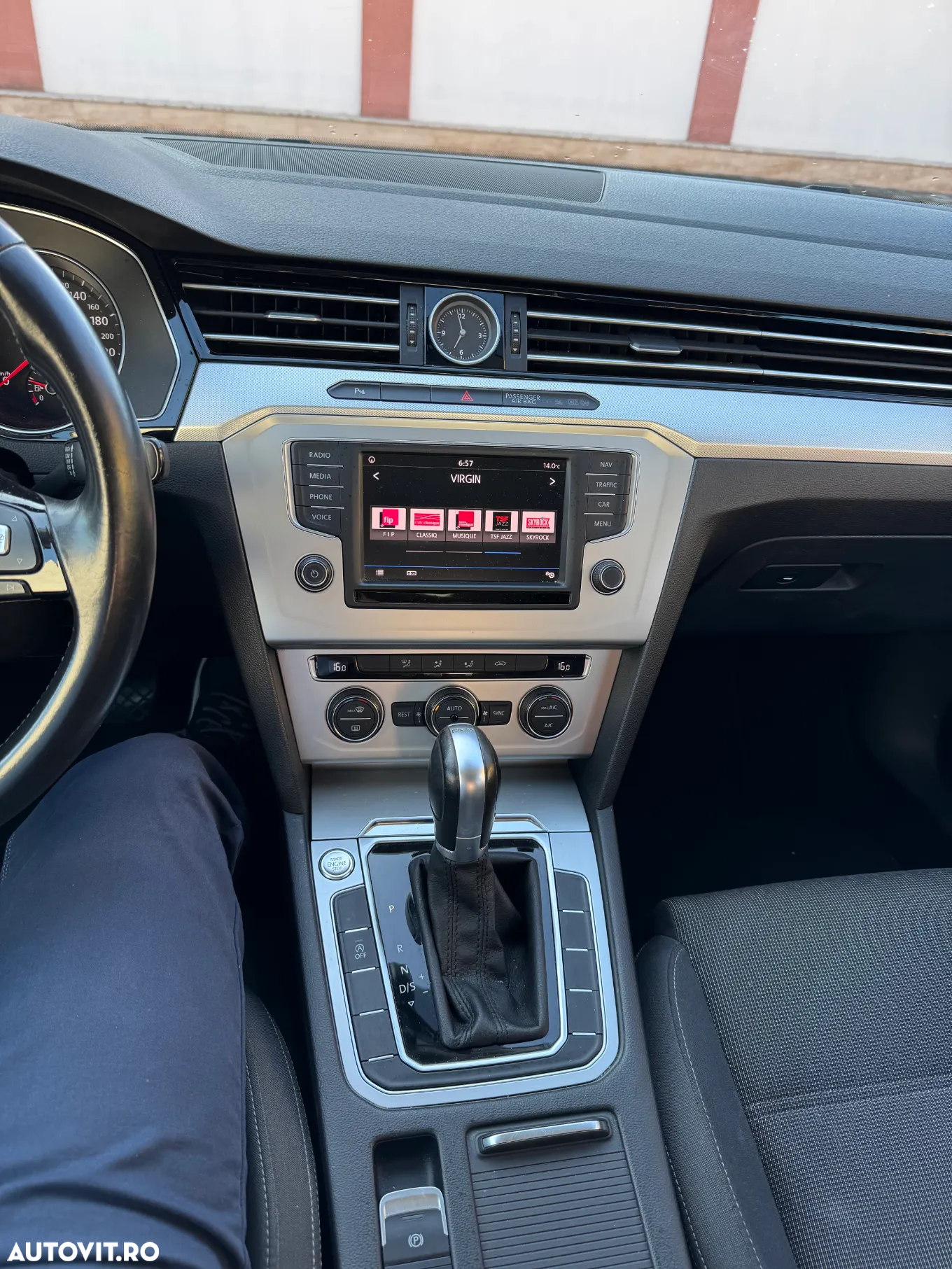Volkswagen Passat - 21