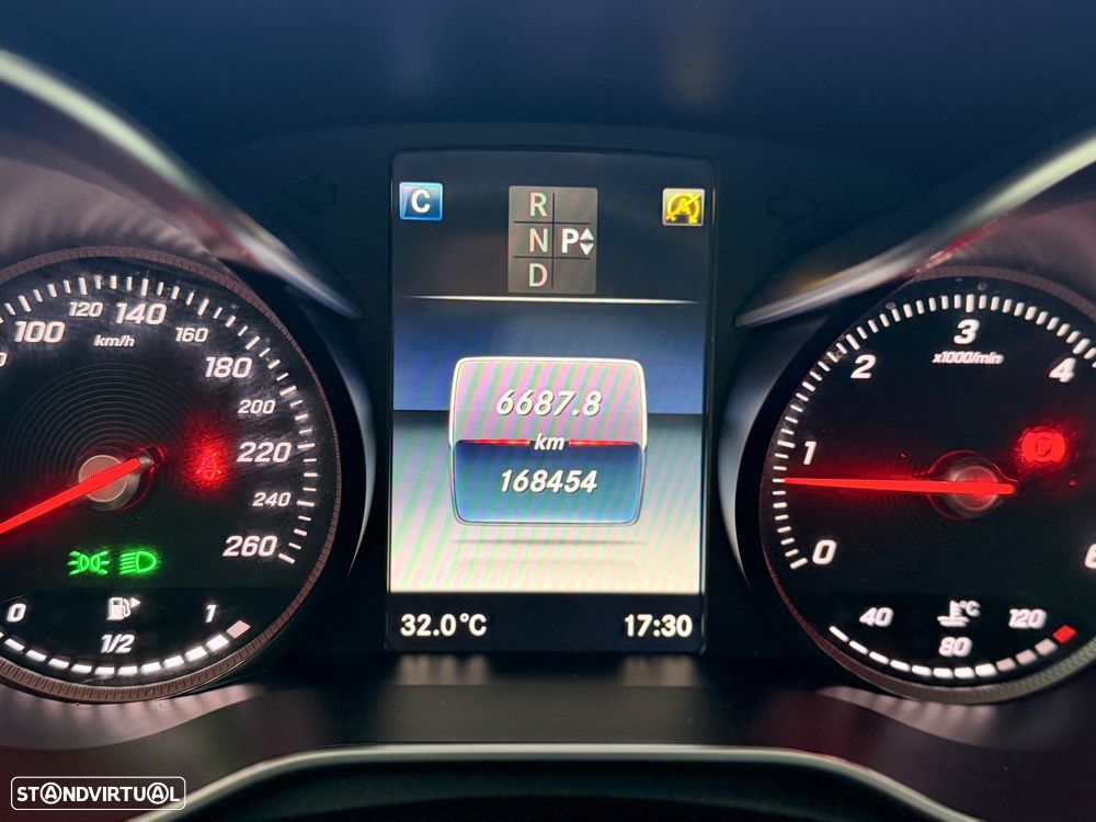 Mercedes-Benz C 220 (BlueTEC) d 7G-TRONIC AMG Line - 24