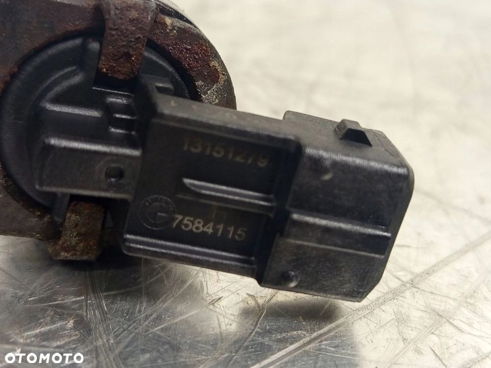 Zawór zmiennych faz rozrządu BMW e87 e90 2.0 B 13151279 - 4
