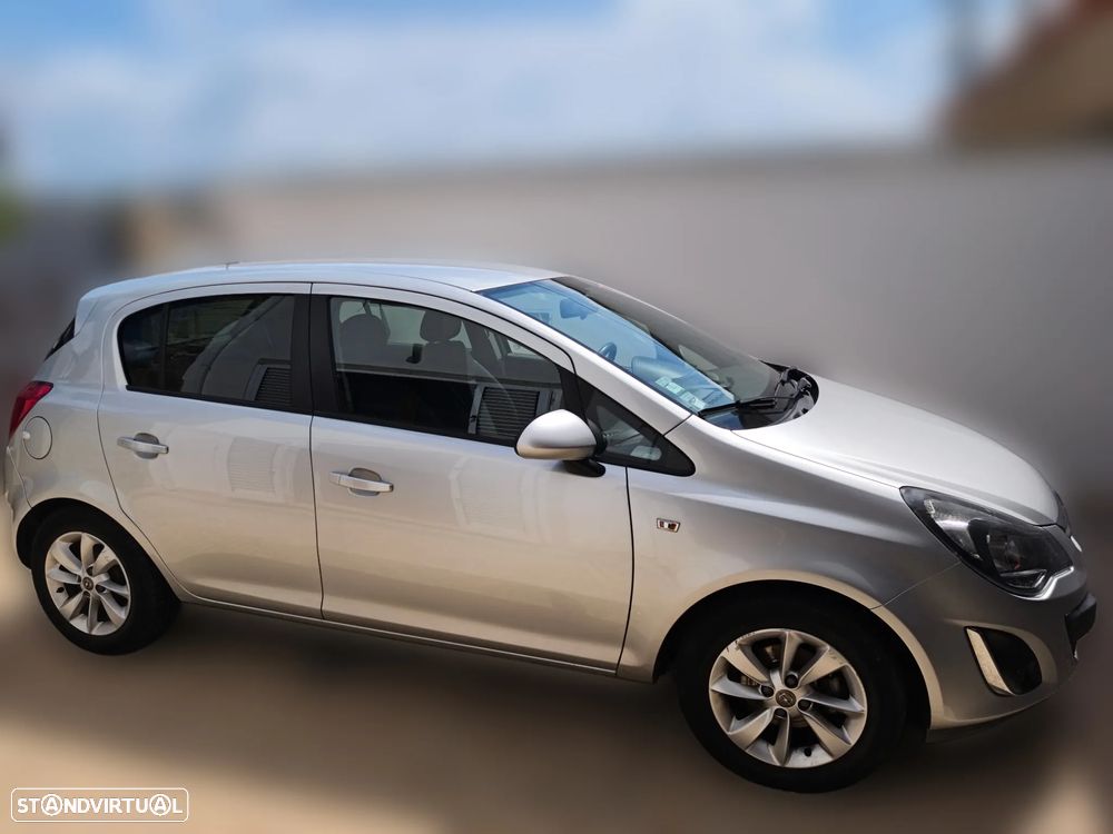 Opel Corsa 1.2 Connect - 1