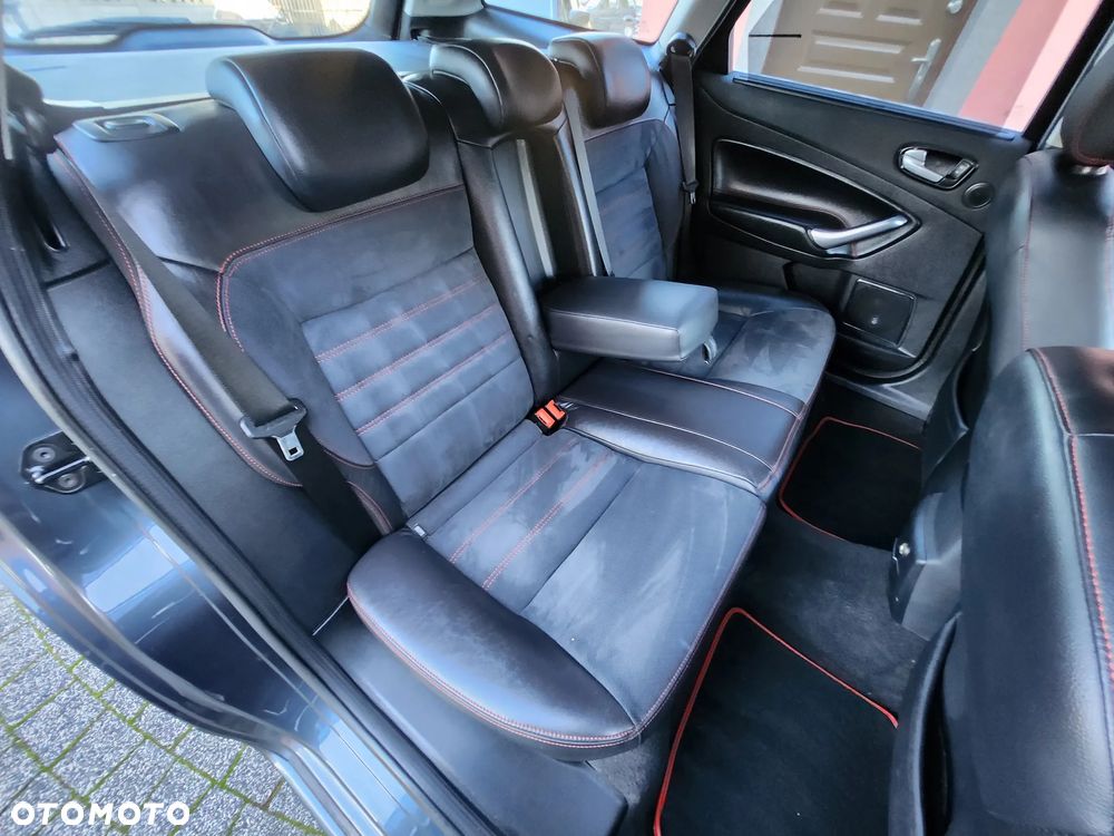 Ford Mondeo SW 2.2 TDCi Titanium S - 6