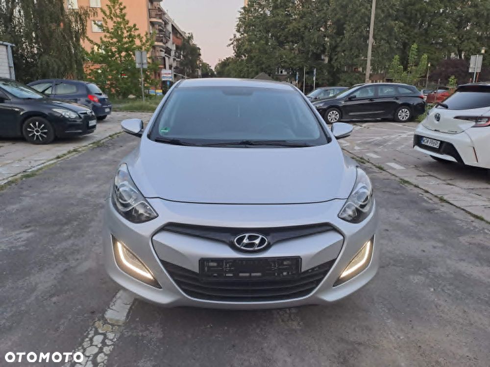 Hyundai i30 1.4 Premium - 6