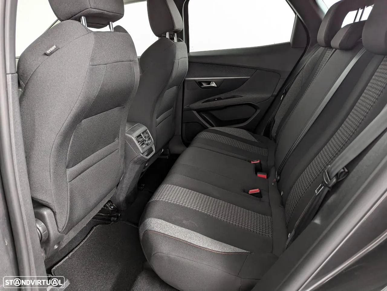 Peugeot 3008 1.5 BlueHDi Allure Pack - 18