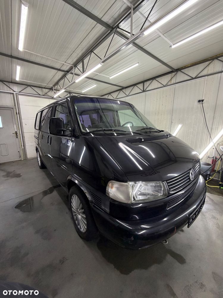 Volkswagen Multivan - 2