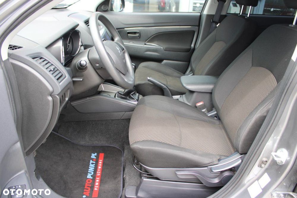 Mitsubishi ASX - 17