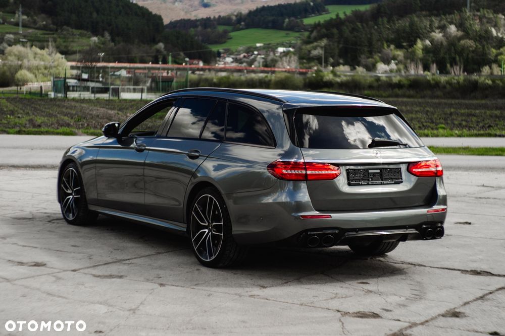 Mercedes-Benz Klasa E AMG 53 4-Matic+ - 5