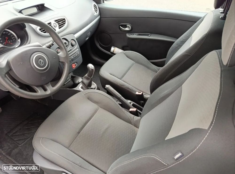 Renault Clio 1.2 16V GT - 4
