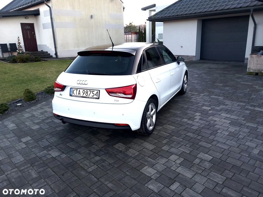 Audi A1 Sportback 1.6 TDI S tronic - 4