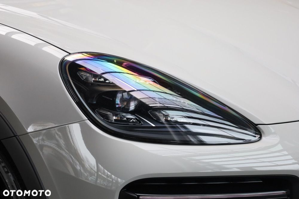 Porsche Cayenne Turbo GT - 23