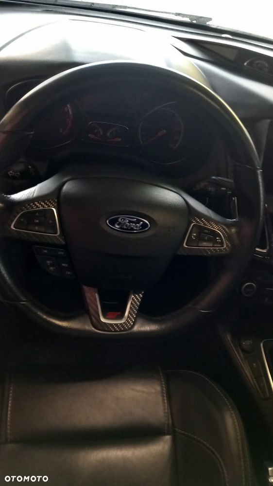 Ford Focus ST - 29