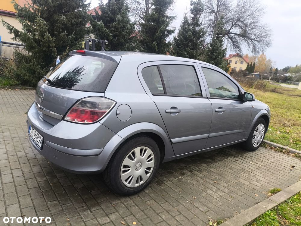 Opel Astra - 4