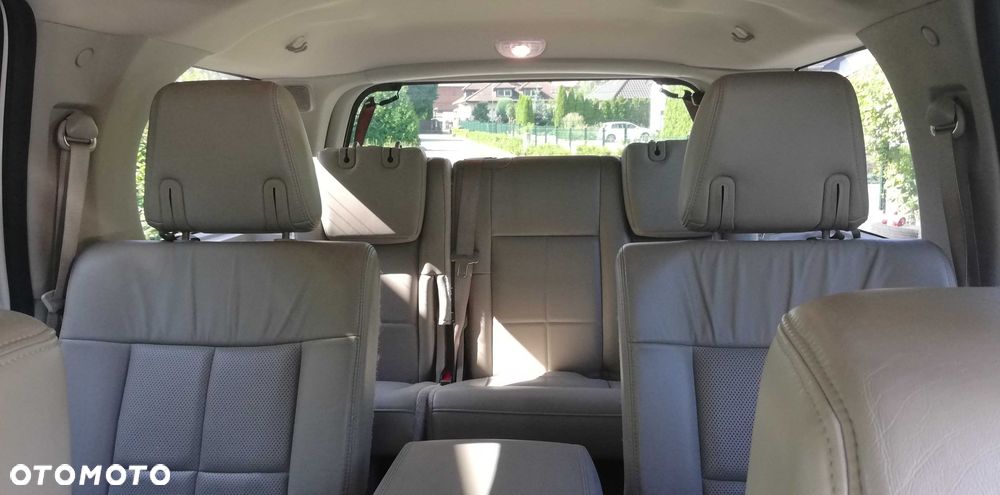 Lincoln Navigator 5.4 L 4x4 - 7