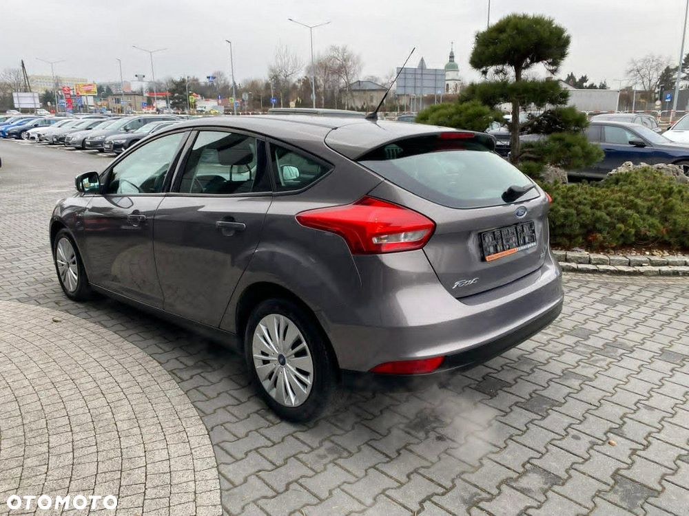 Ford Focus 1.0 EcoBoost Hybrid ACTIVE - 5