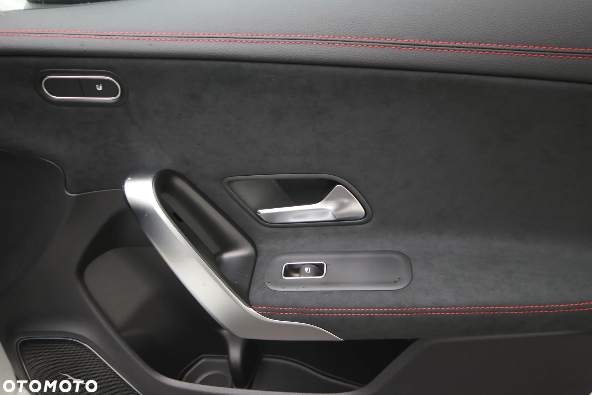 Mercedes-Benz CLA 220 AMG Line 7G-DCT - 24