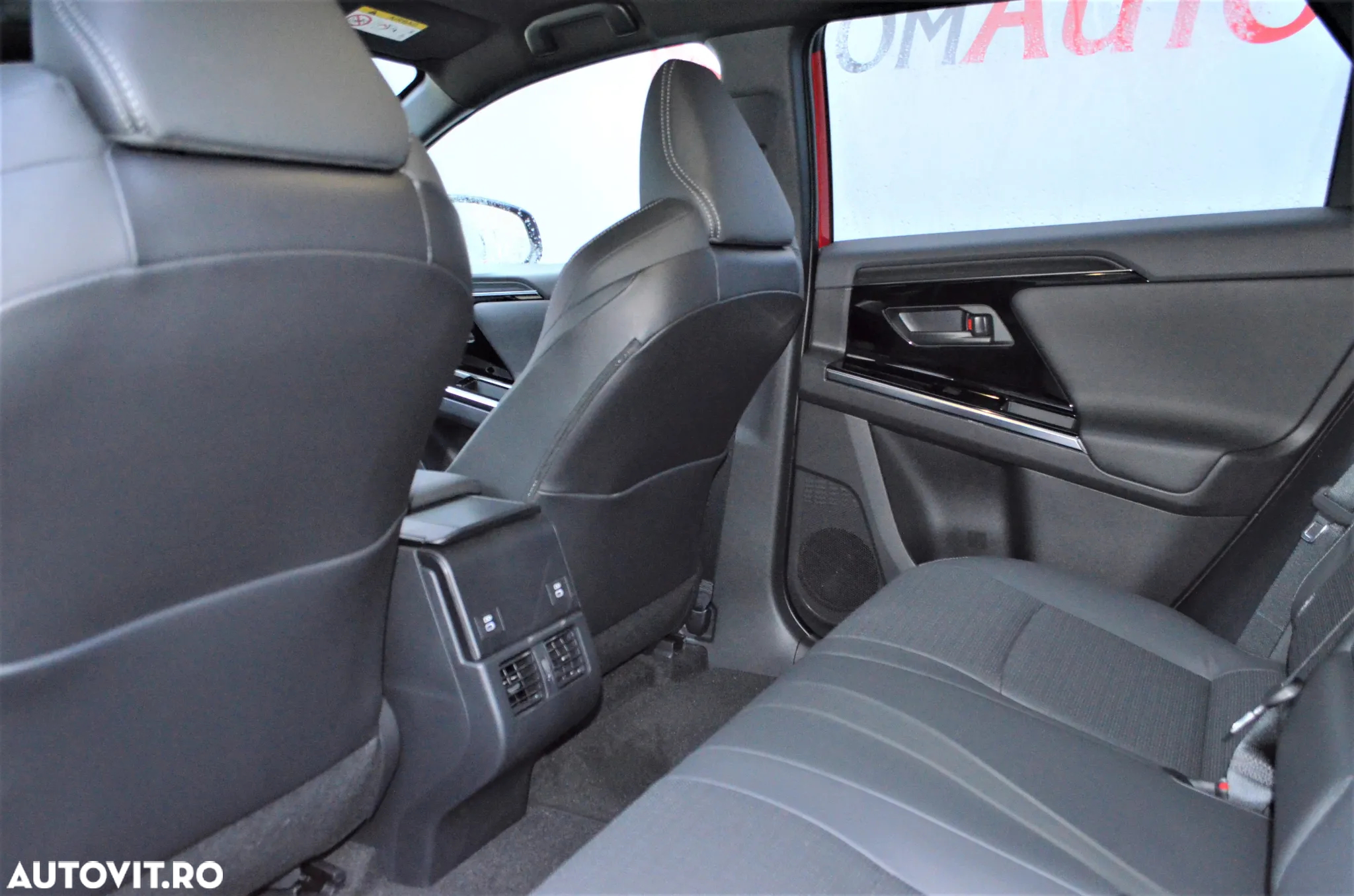 Toyota BZ4X 160 KW AWD (4x4) Luxury - 9