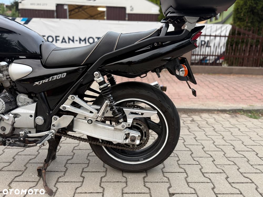Yamaha XJR - 20
