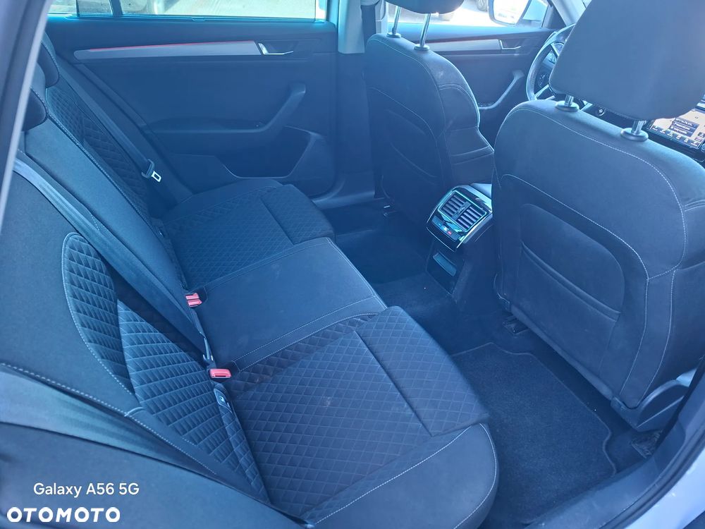 Skoda Superb 2.0 TDI Style - 30