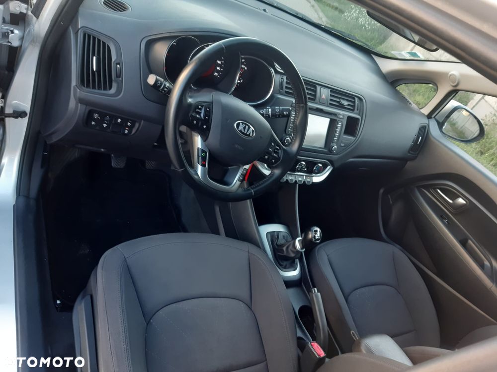 Kia Rio 1.1 CRDI Dream Team Edition - 29