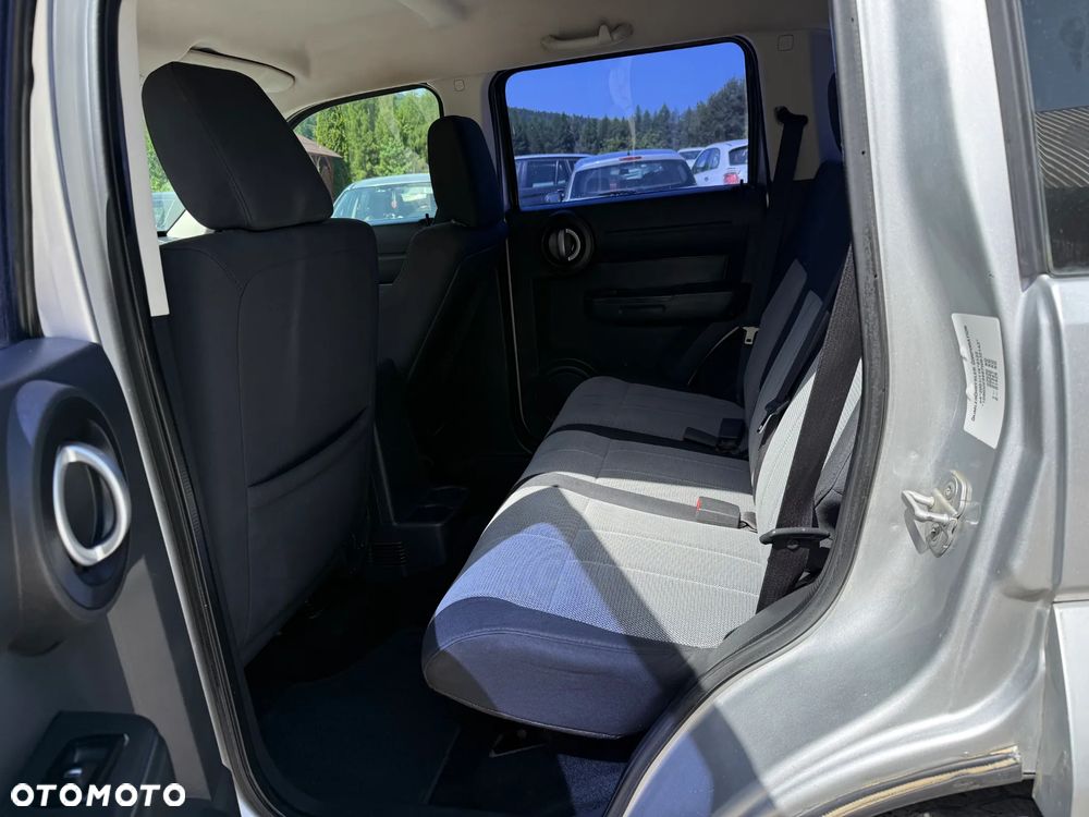 Dodge Nitro 2.8 CRD DPF Automatik SXT - 13
