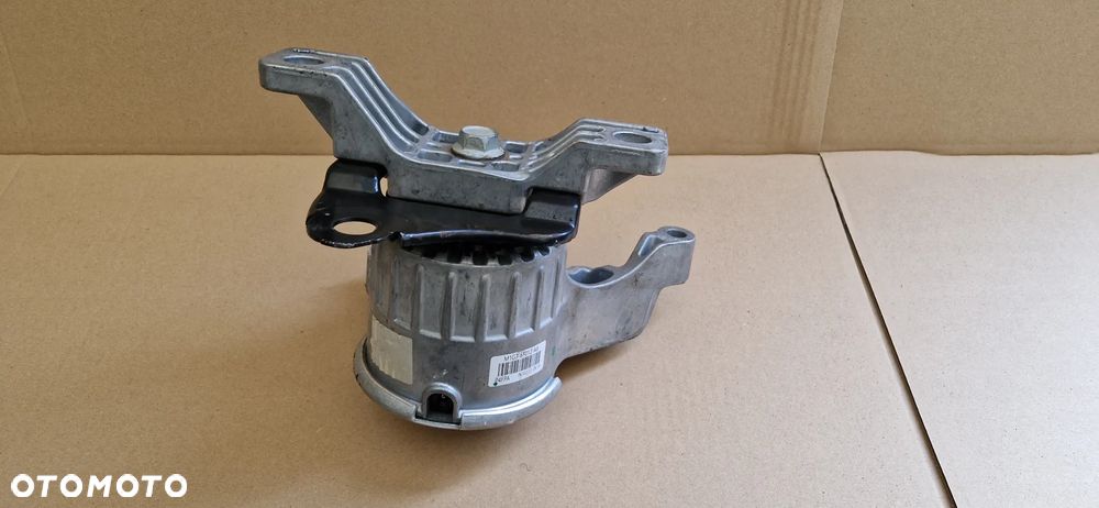 ŁAPA PODUSZKA SILNIKA FORD S-MAX MK2 LIFT 2.5 HYBRID M1G3-6F012-AB