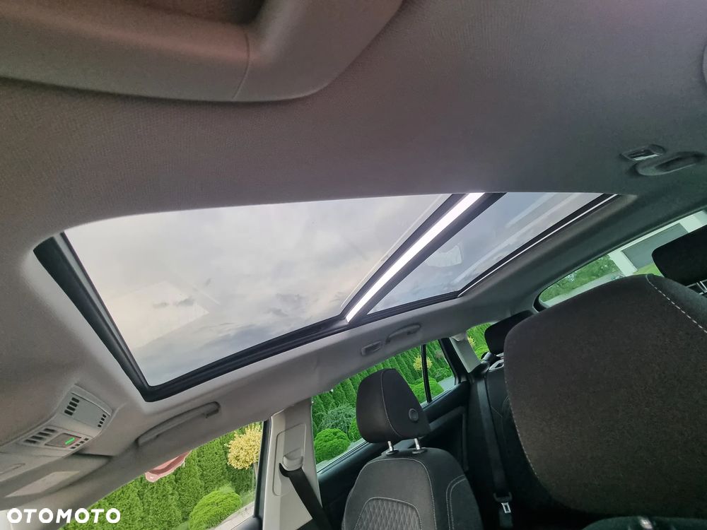 Skoda Superb Combi 2.0 TDI DSG Ambition - 14
