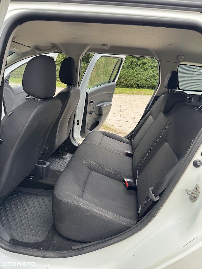Dacia Logan 1.2 16V Laureate - 19