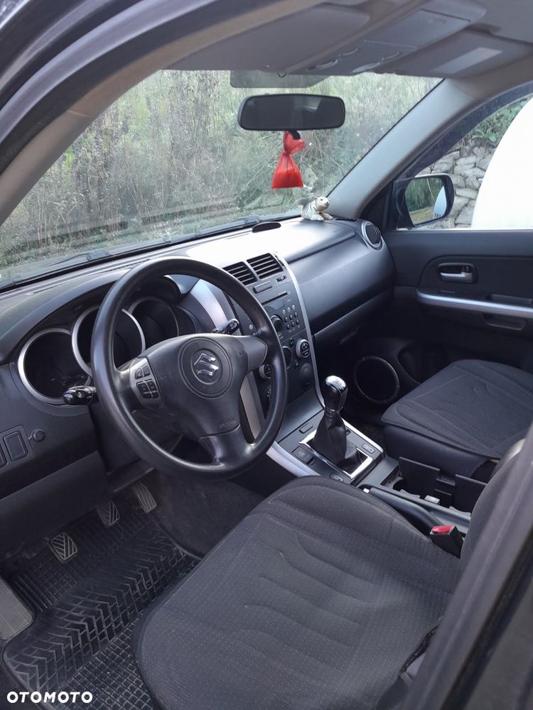 Suzuki Grand Vitara 1.9 DDiS Premium - 4