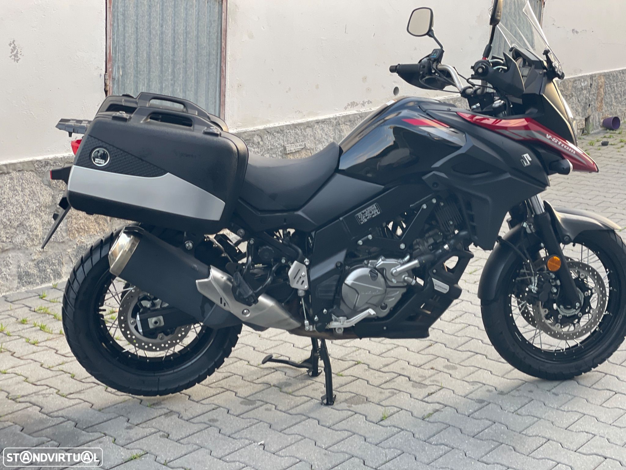 Suzuki DL V-Strom 650XT - 1
