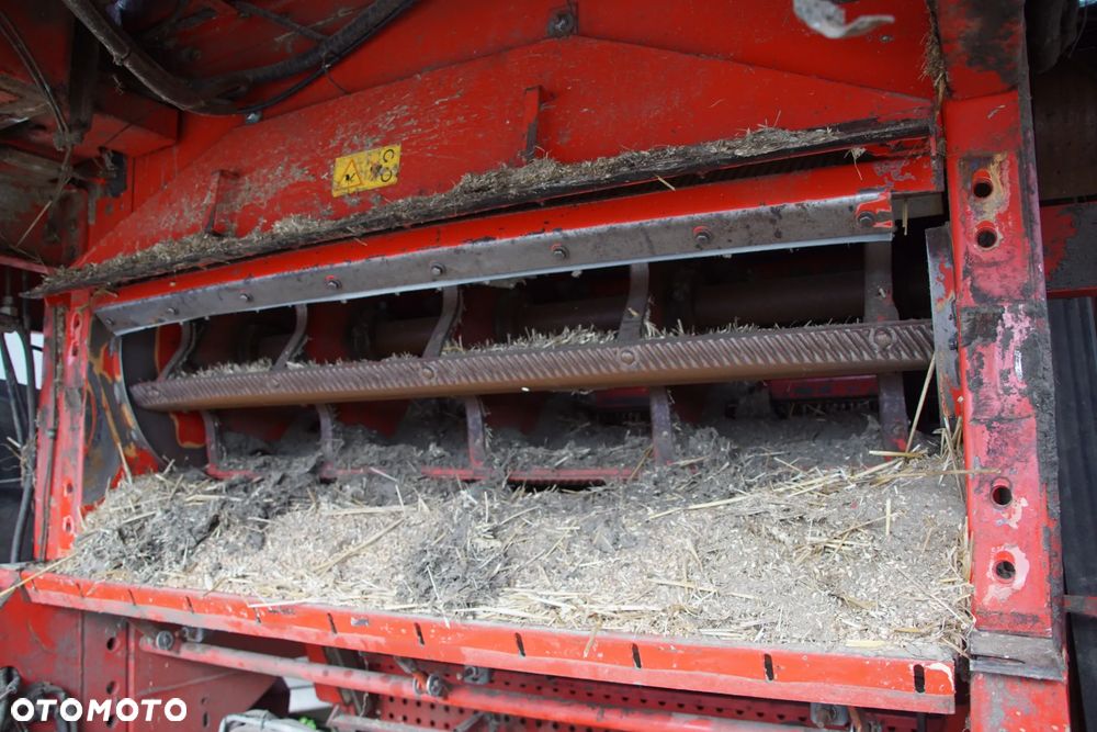 Kombajn na części - Massey Ferguson MF 36 7.6 220 KM 612 DSL 1997R Silnik Skrzynia Kabina Lampa Lusterko Schody Koło Deska Kokpit Sterownik Moduł Czujnik Kierownica Fotel - 24